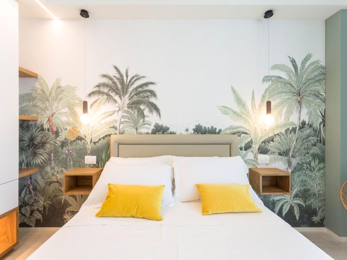 Hotel Alexandra - Beach Front - Healthy Xxl Breakfast & Brunch Until 12 30 - Parking Included Misano Adriatico Bagian luar foto